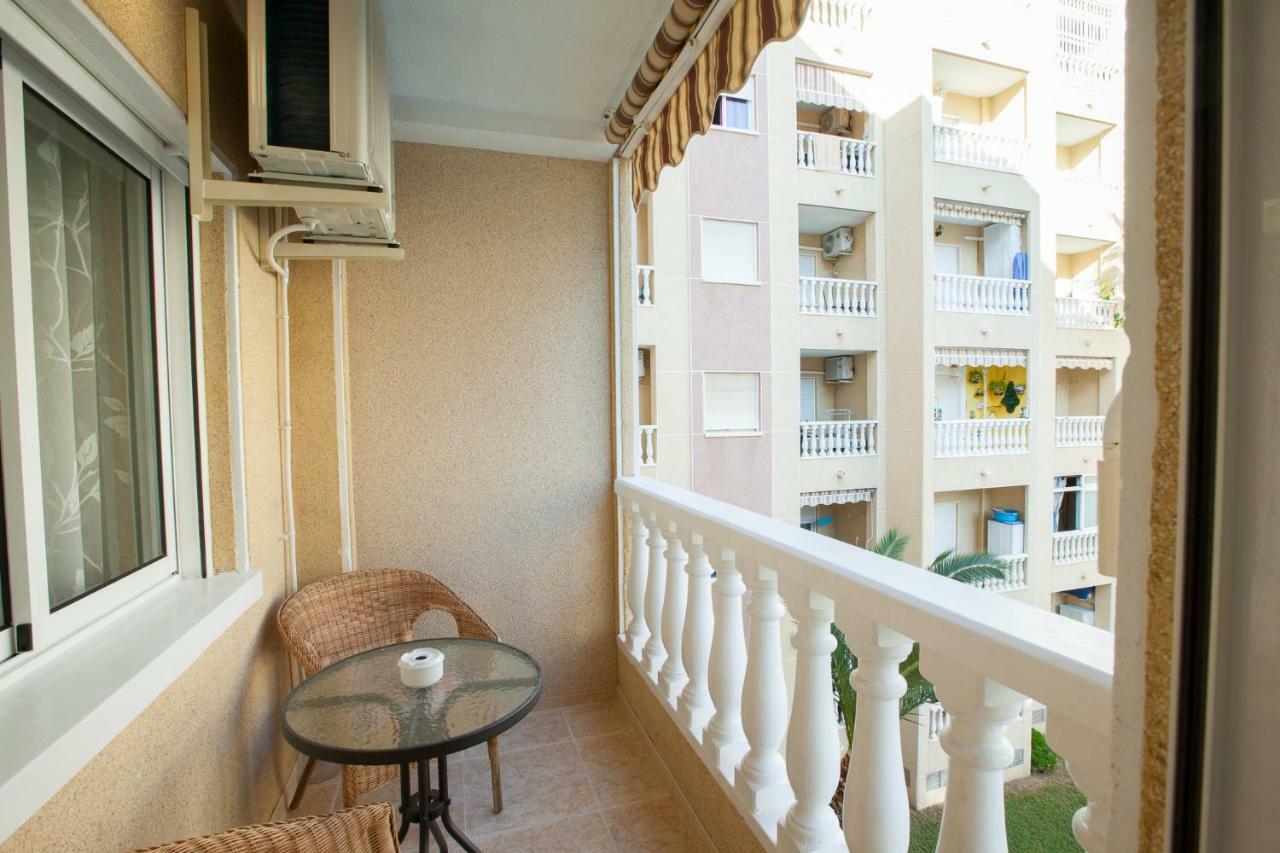 Apartment On San Julian Torrevieja Bagian luar foto