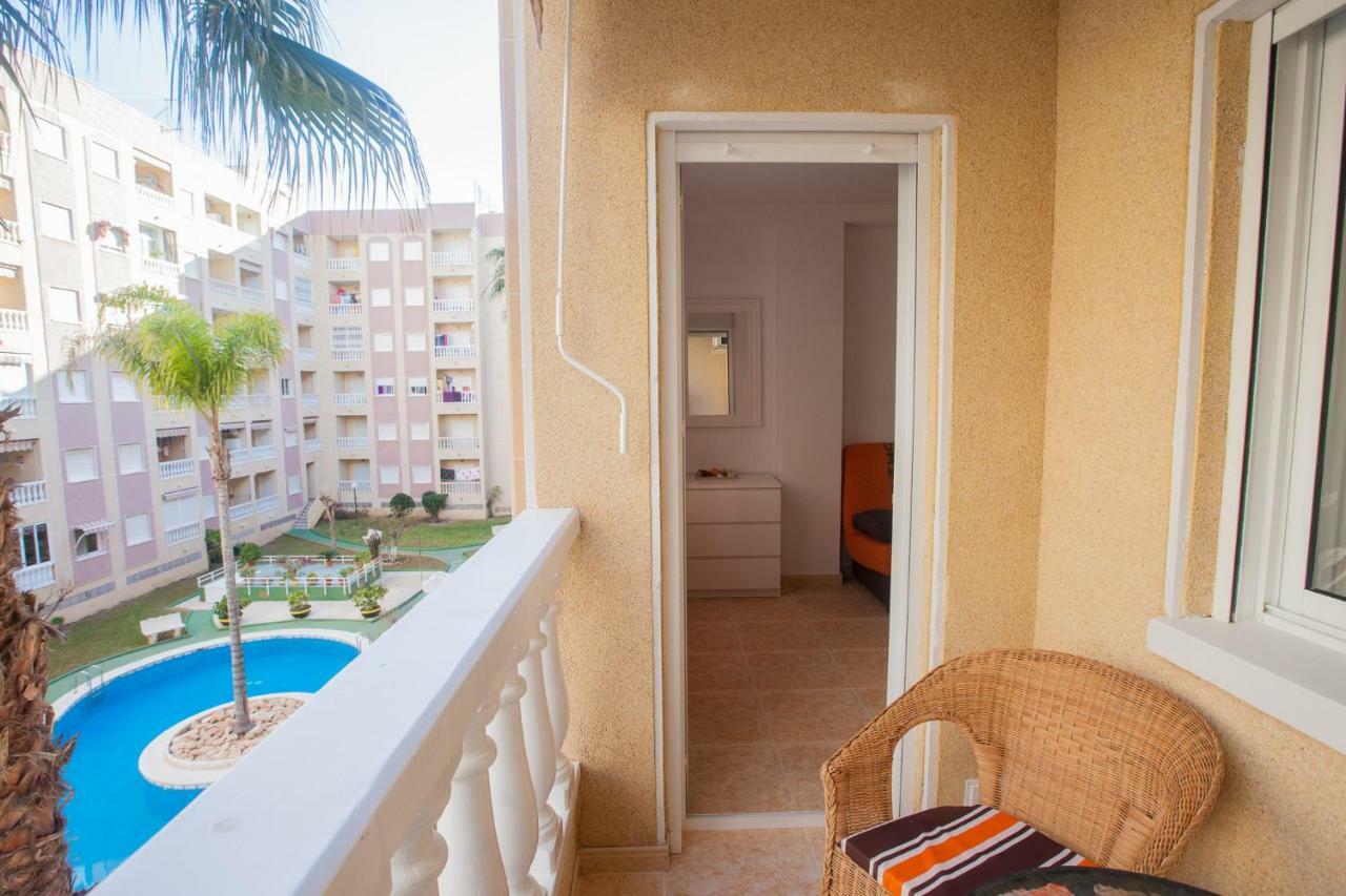 Apartment On San Julian Torrevieja Bagian luar foto